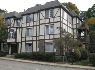 102 Village Dr, Morristown, NJ 07960
