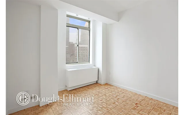 Sold by Douglas Elliman | media 14