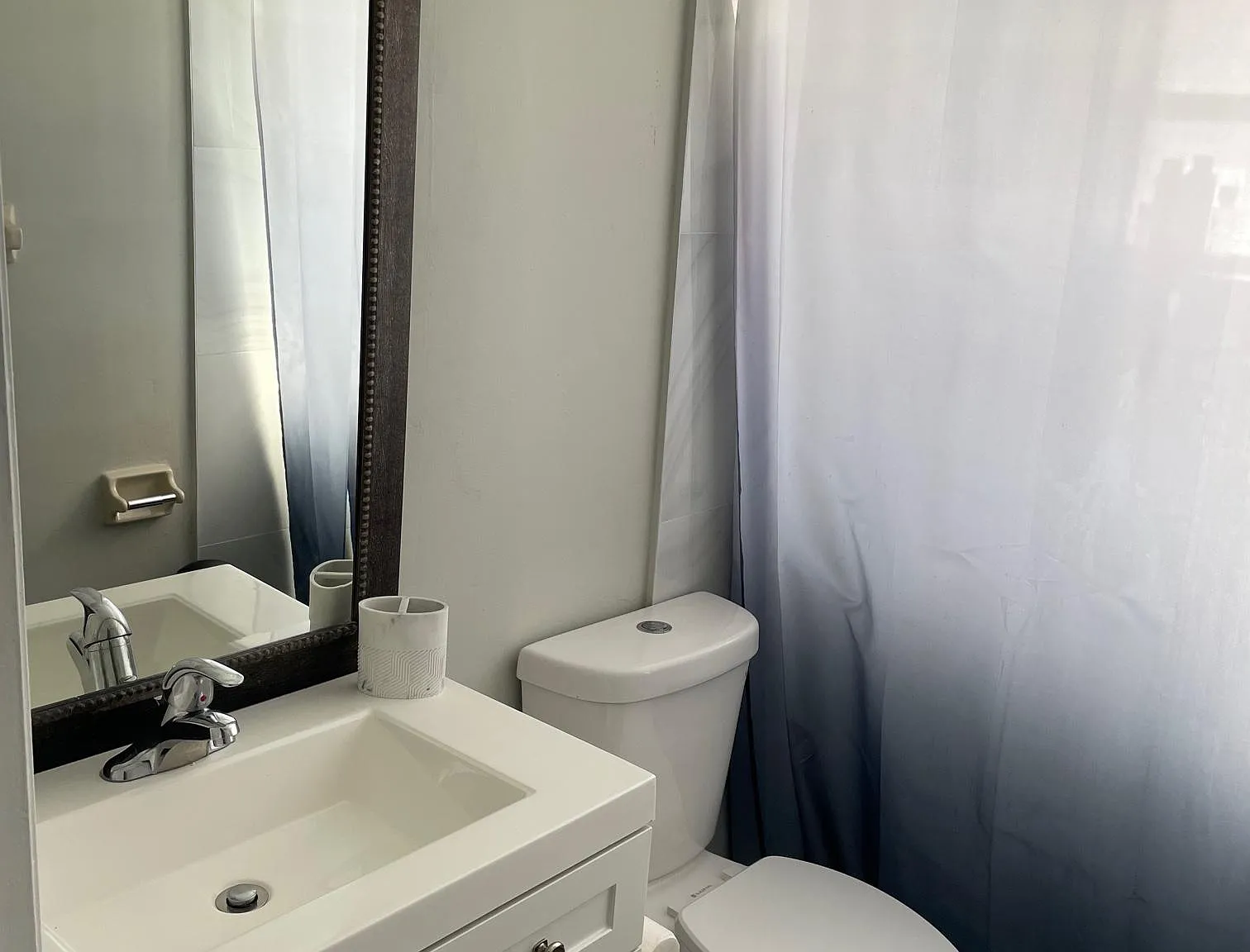 4 bed, 3.0 bath, 5000 sqft, $1,183 — Photo 4