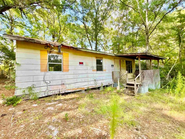 306 Biggers St, Henderson, TX 75652