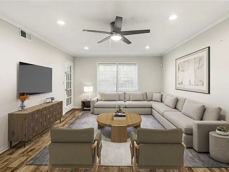 6851 Roswell Rd #D15 — Photo 3
