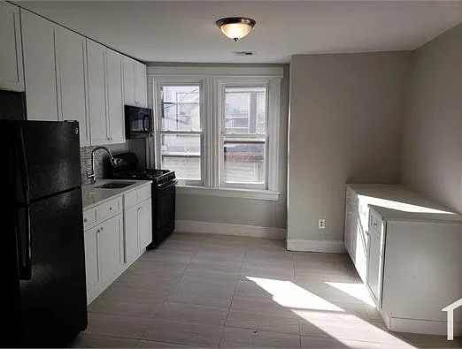 191 Woodside #3 — photo 2 of 8