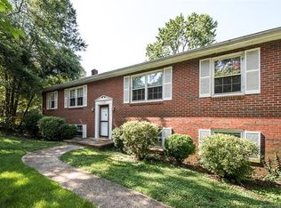1109 16th Avenue Pl NW, Hickory, NC 28601