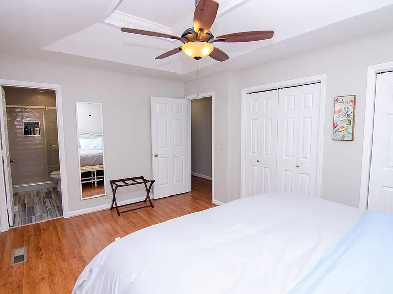 306 Wedgewood Ct — Photo 10