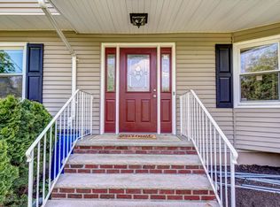 9 Marland Ln, Tinton Falls, NJ