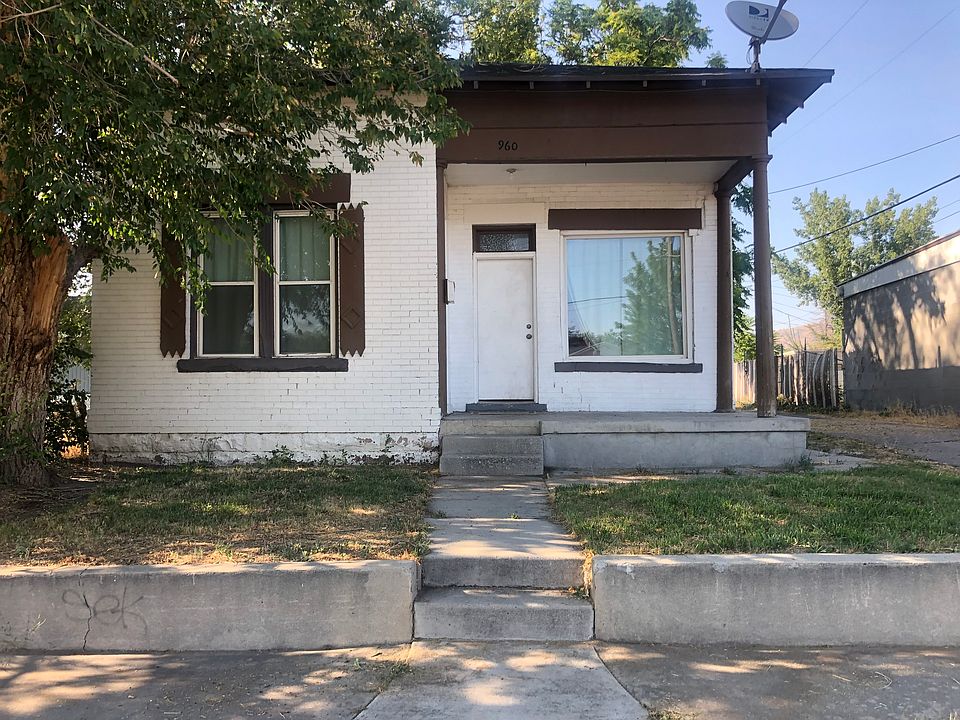 Front facing South on quiet street