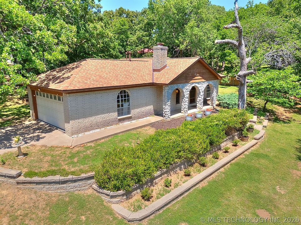 1st image of 4213 Lakeside Dr