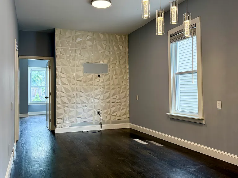 44 Everett St #1 — Photo 9