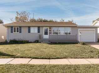 3419 Dennis Dr NW, Cedar Rapids, IA