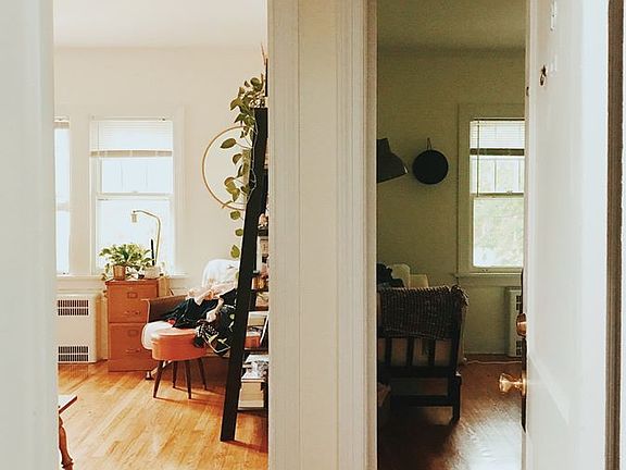 2nd image of 311 Woodward Ave
