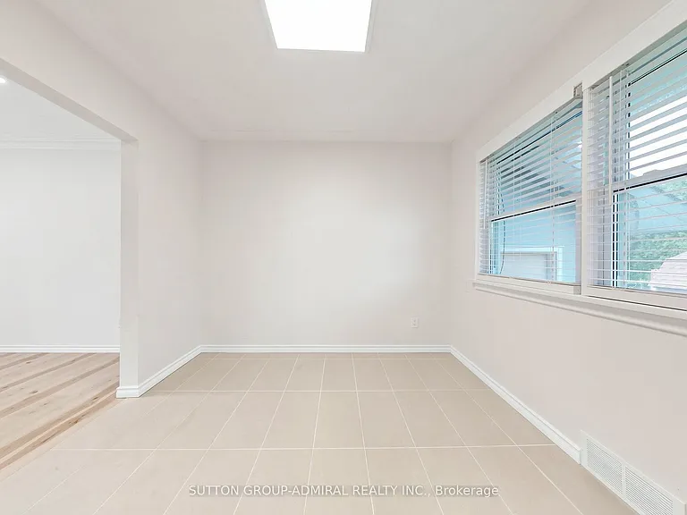 27 Patricia Dr — Photo 11