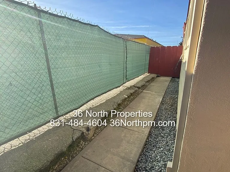 Sanborn Place Apartments — Photo 14
