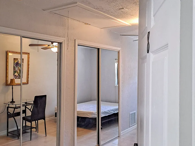 2 Closets