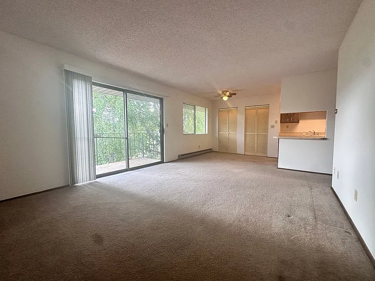 1013&1021 1033 Kirkland Ave NE — Photo 7