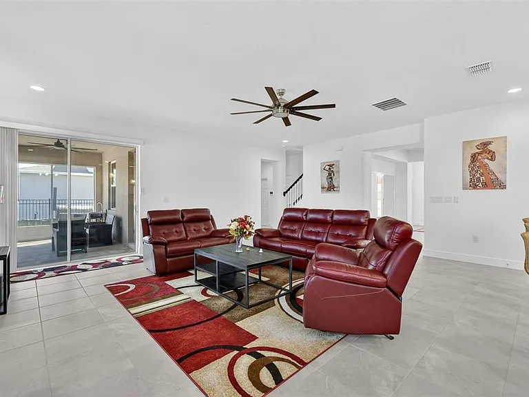 6070 Sierra Crown St — Photo 13
