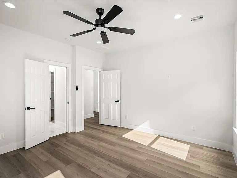 8056 Meadowbrook Dr — Photo 20