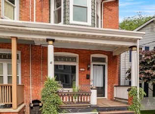 123 S Cedar St, Lititz, PA 17543