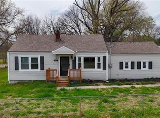 160 N Poe St, Kansas City, MO 64119