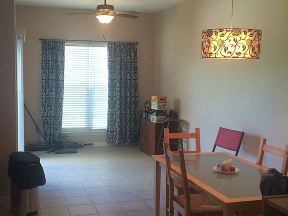 Kitchen/Breakfast nook