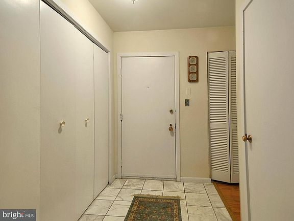2nd image of 6 Spa Creek Lndg Unit A2