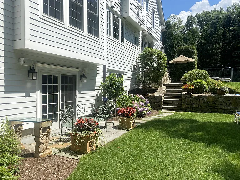 386 Westover - Rear Patio