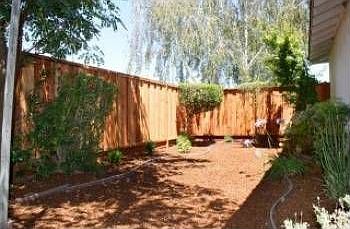 5th image of 2409 Schubert Ave