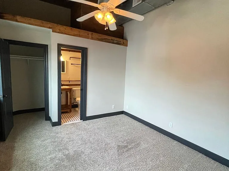 916 Washington Blvd — Photo 18