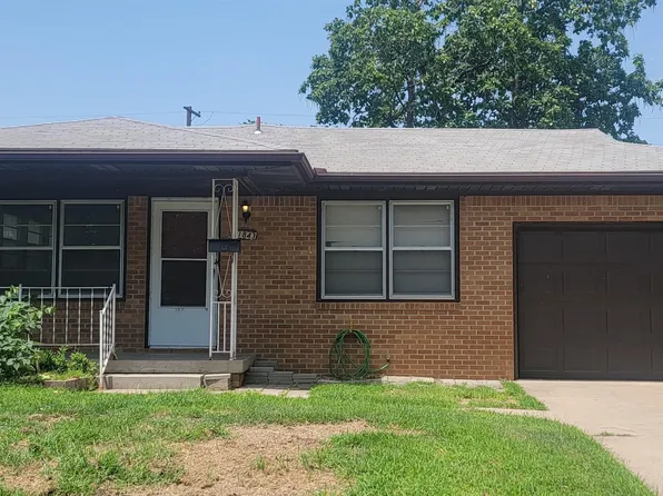1843 N Westridge Dr, Wichita, KS 67203