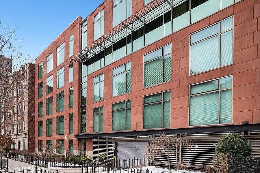 1st image of 510 W Melrose St #511