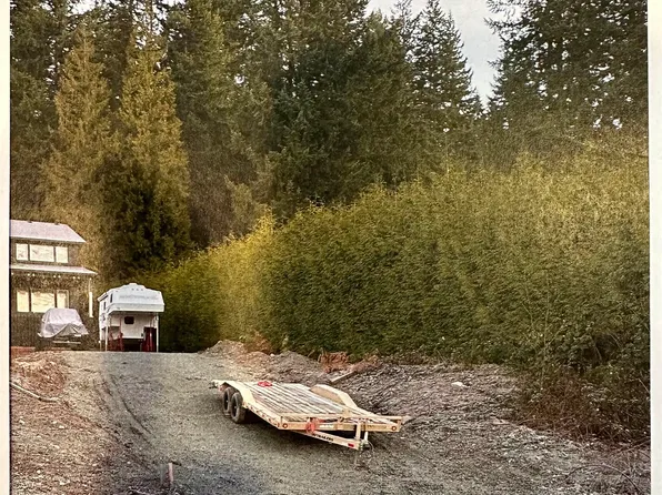 3517 Highland Dr, Coquitlam, BC V3E 0N3