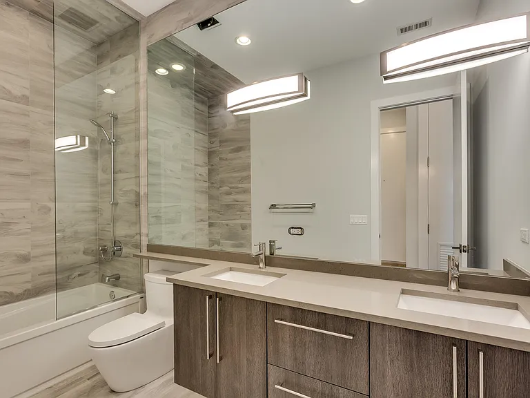 2805 W Cortland St #2 — Photo 6