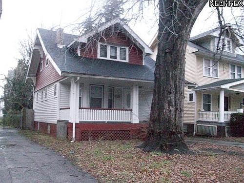 2nd image of 9809 Parmelee Ave