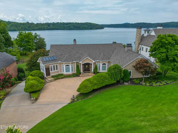 181 Indian Shadows Dr, Maryville, TN 37801