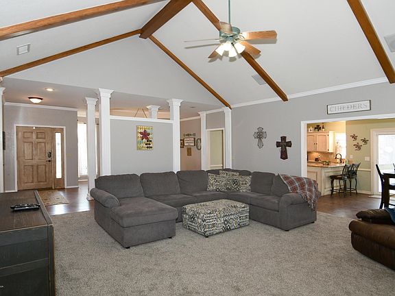 3rd image of 2109 Glenrosa Ln