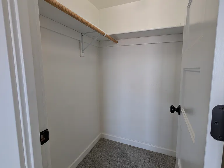1022 W Mission Ln — Photo 20