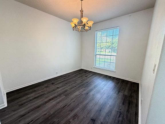5th image of 1806 Rockwall Ct