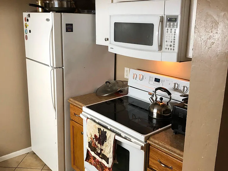 4000 SW 23rd St #1-104 — Photo 9