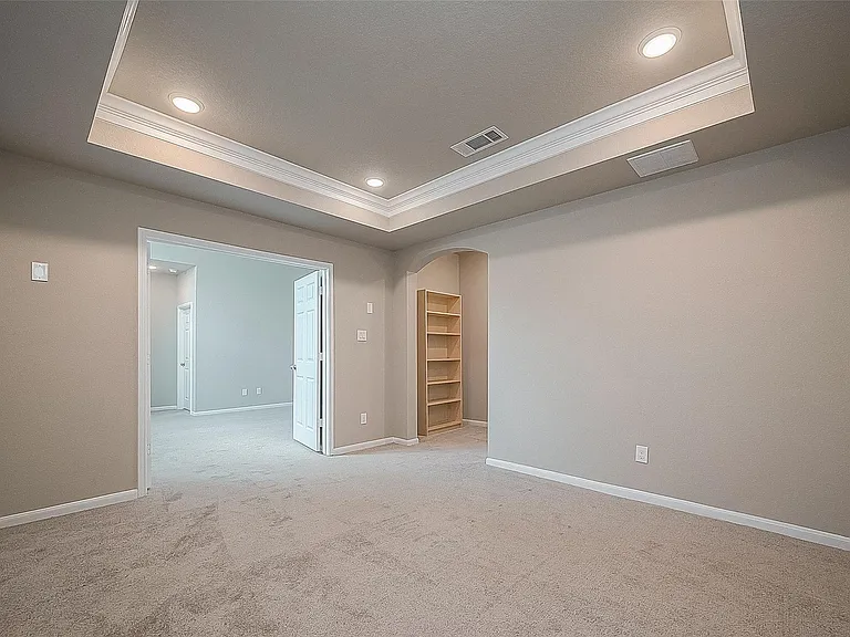 115 N Winter Sunrise Cir — Photo 42