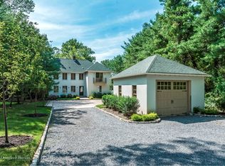 423 Centre Island Rd, Oyster Bay, NY 11771