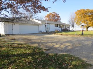 2114 Waynesville Rd, Waynesville, IL 61778