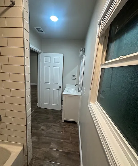 110 N B St #110A-110B — Photo 8