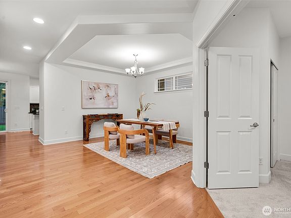 5th image of 4518 NE 2nd Court