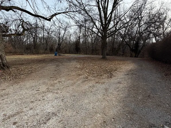 110 6th St, Covington, IN 47932