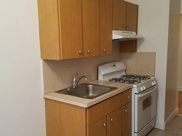 1 74th St #1L — Photo 12