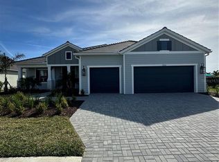 10326 Canaveral Cir, Sarasota, FL 34241