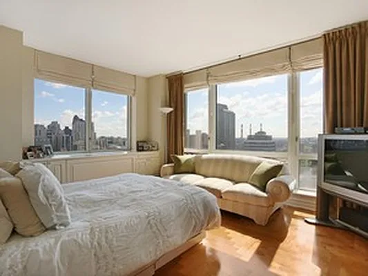 Sold by Corcoran | media 1