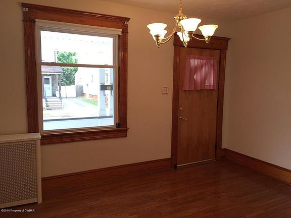 4th image of 434 Schuyler Ave
