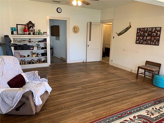2nd image of 8215 County Road 528