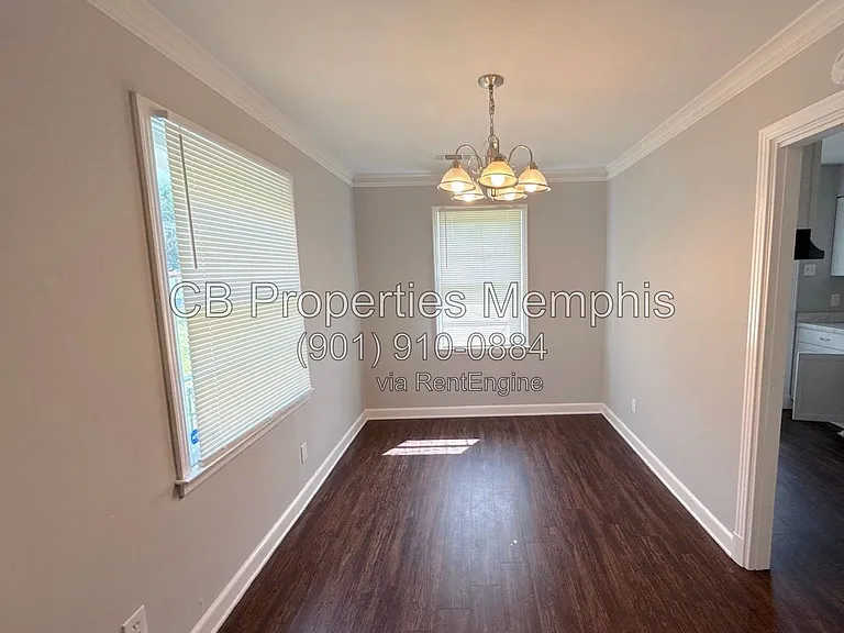 1190 Inman Cv — Photo 8