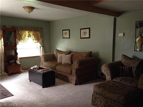 4th image of 275 Columbine Ave